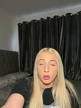 Strongqueen online show from 26, 4, 2026