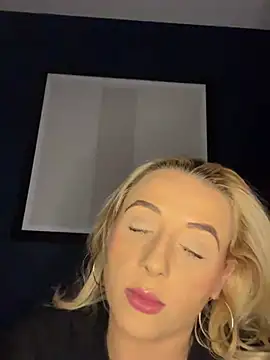 Strongqueen online show from 8, 2, 2025