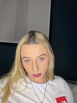 Strongqueen online show from 14, 2, 2025