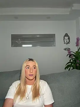 Strongqueen online show from 21, 6, 2026