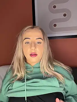 Strongqueen online show from 26, 2, 2025