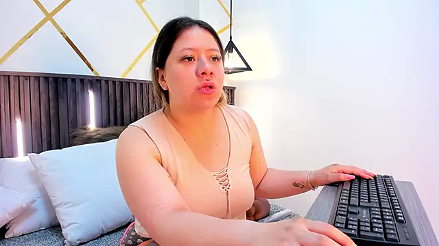 Snapshot of _rebecca1 chatting on 27, 9, 2025 rebecca1 online show from 27, 9, 2025