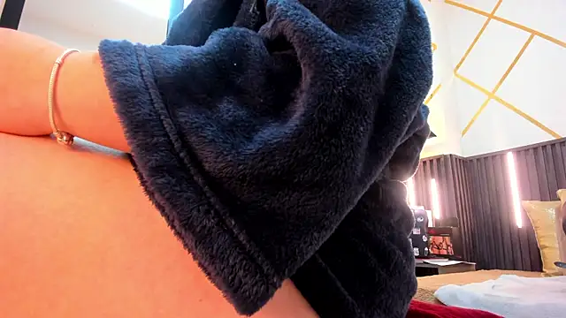 Snapshot of _rebecca1 chatting on 8, 11, 2025 rebecca1 online show from 8, 11, 2025