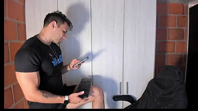 GendersonFit online show from 15, 7, 2026