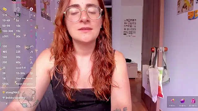 Snapshot of linda_giggle chatting on 24, 9, 2025 linda giggle online show from 24, 9, 2025