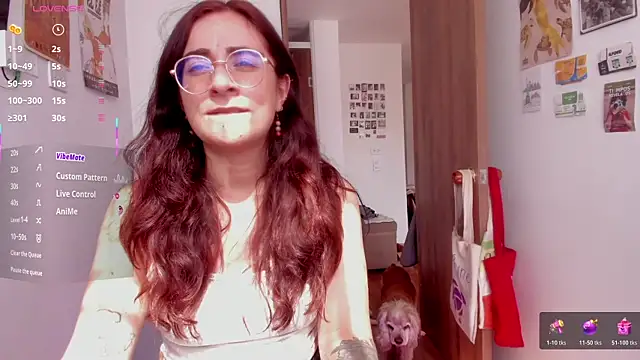 Snapshot of linda_giggle chatting on 6, 5, 2026 linda giggle online show from 6, 5, 2026