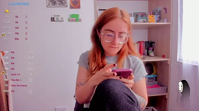 Snapshot of linda_giggle chatting on 23, 2, 2025 linda giggle online show from 23, 2, 2025