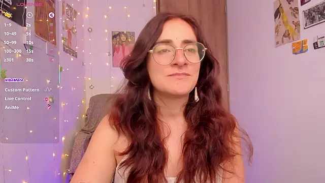 Snapshot of linda_giggle chatting on 24, 11, 2025 linda giggle online show from 24, 11, 2025