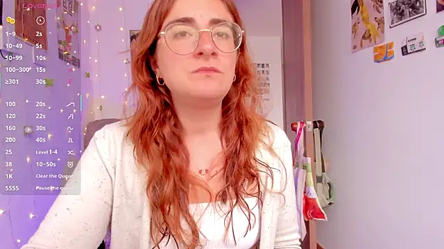 Snapshot of linda_giggle chatting on 30, 9, 2025 linda giggle online show from 30, 9, 2025