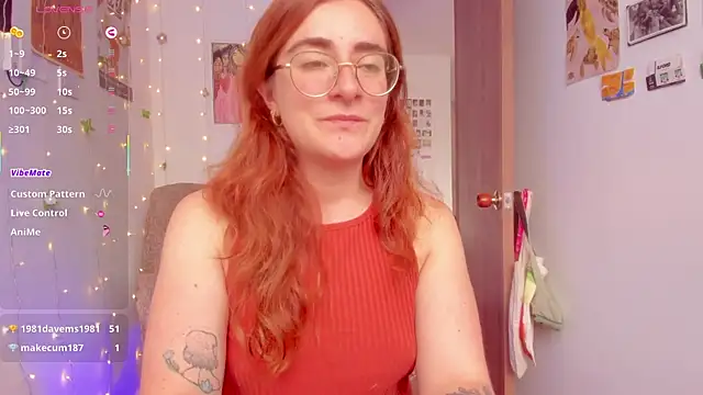 Snapshot of linda_giggle chatting on 9, 10, 2025 linda giggle online show from 9, 10, 2025