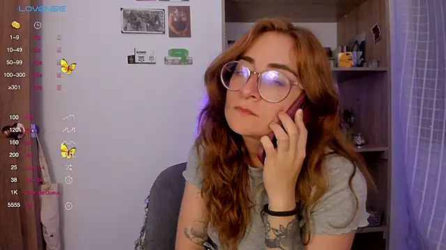 Snapshot of linda_giggle chatting on 11, 2, 2025 linda giggle online show from 11, 2, 2025