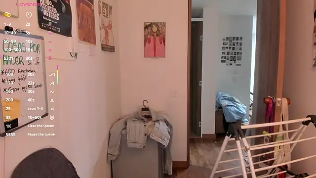 linda giggle online show from 10, 4, 2026