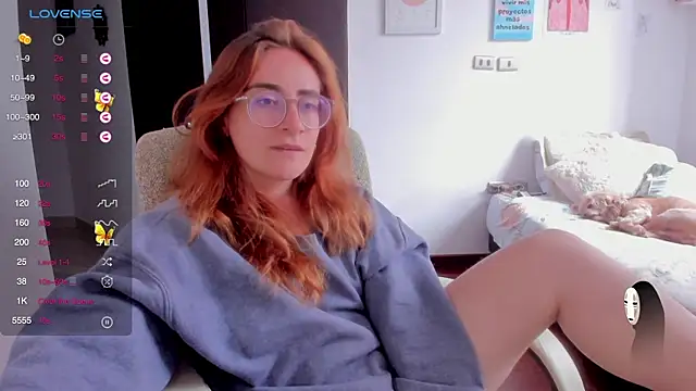 Snapshot of linda_giggle chatting on 28, 1, 2025 linda giggle online show from 28, 1, 2025