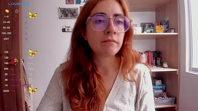 Snapshot of linda_giggle chatting on 11, 2, 2025 linda giggle online show from 11, 2, 2025