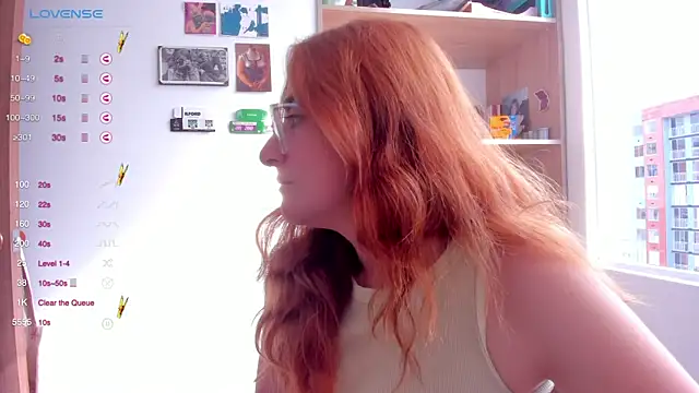 Snapshot of linda_giggle chatting on 28, 2, 2025 linda giggle online show from 28, 2, 2025