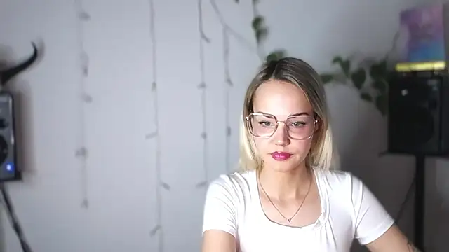 LexiexPlay online show from 7, 1, 2025