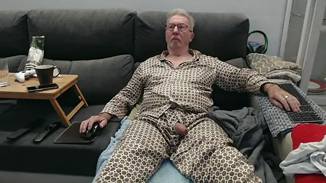 Nudelschwanz online show from 1, 3, 2026