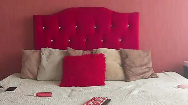 Isa And Natasha online show from 14, 3, 2025