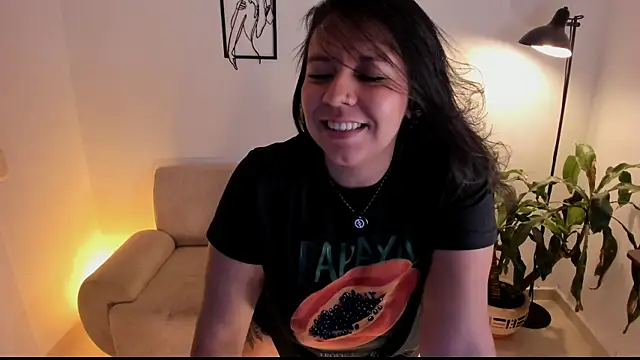 Amber  Davis online show from 22, 12, 2025