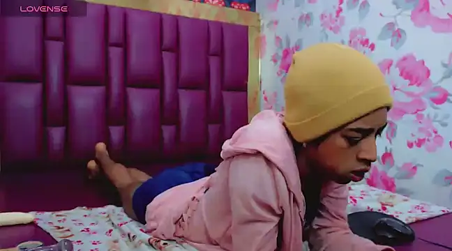 bigcockcandy111 online show from 27, 12, 2024