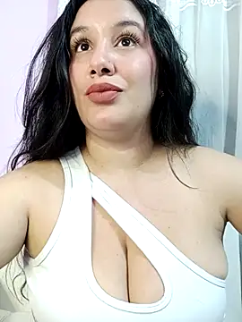 Deina bunny online show from 11, 9, 2025