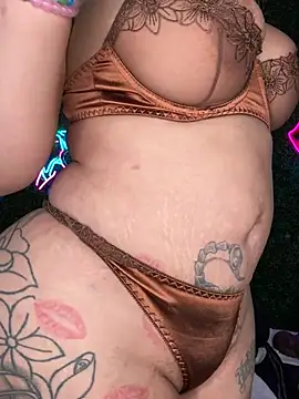 ThickAssRena online show from 4, 3, 2026