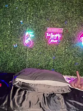 ThickAssRena online show from 1, 4, 2026