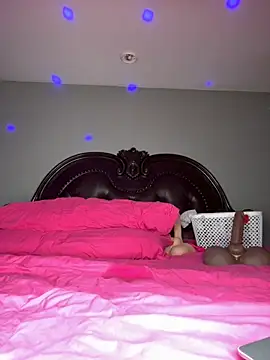 ThickAssRena online show from 15, 11, 2025