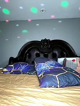 ThickAssRena online show from 27, 10, 2025