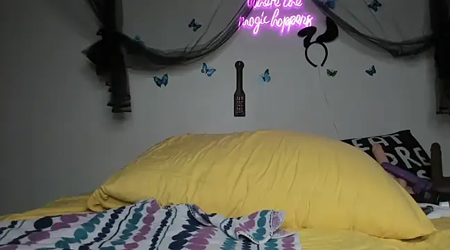 ThickAssRena online show from 1, 2, 2025