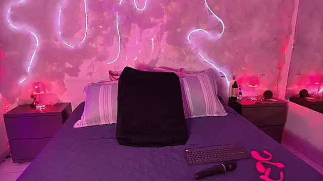 Snapshot of emmajohnss chatting on 15, 2, 2026 emmajohnss online show from 15, 2, 2026