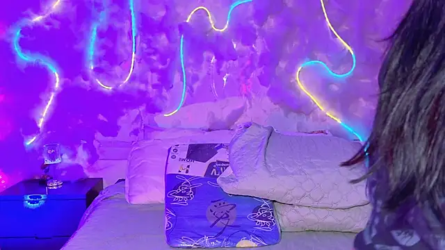 Snapshot of emmajohnss chatting on 21, 2, 2026 emmajohnss online show from 21, 2, 2026