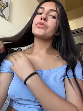 DaphneUwu online show from 14, 12, 2024