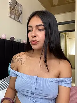 DaphneUwu online show from 13, 12, 2024