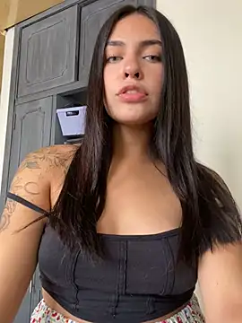 DaphneUwu online show from 6, 12, 2024