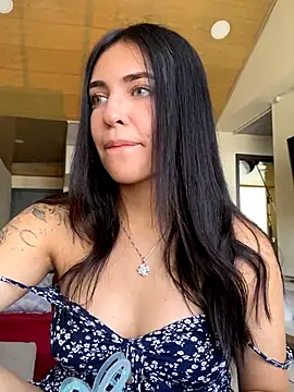 DaphneUwu online show from 3, 12, 2024