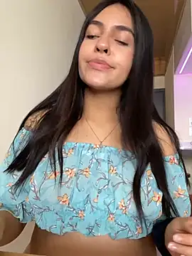 DaphneUwu online show from 15, 2, 2025