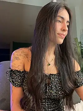 Snapshot of DaphneUwu chatting on 16, 6, 2026 DaphneUwu online show from 16, 6, 2026