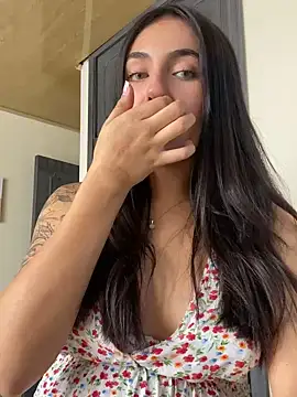 DaphneUwu online show from 22, 3, 2025