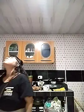 Weedsex couple online show from 27, 12, 2024