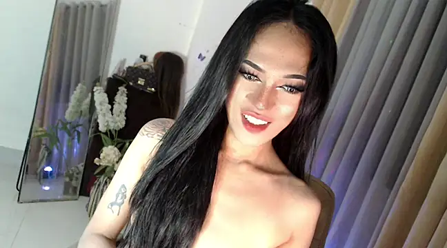 Snapshot of Ts-Glamourosa chatting on 13, 3, 2025 Ts-Glamourosa online show from 13, 3, 2025