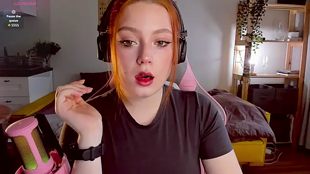 Sofy Benson online show from 17, 9, 2025