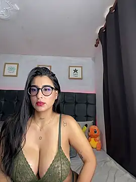 Snapshot of lovely_violet13 chatting on 16, 7, 2026 lovely violet13 online show from 16, 7, 2026