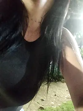 Snapshot of Dounia_nagi chatting on 1, 3, 2025 Dounia nagi online show from 1, 3, 2025