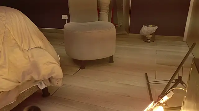 MarkWalker   online show from 12, 10, 2025