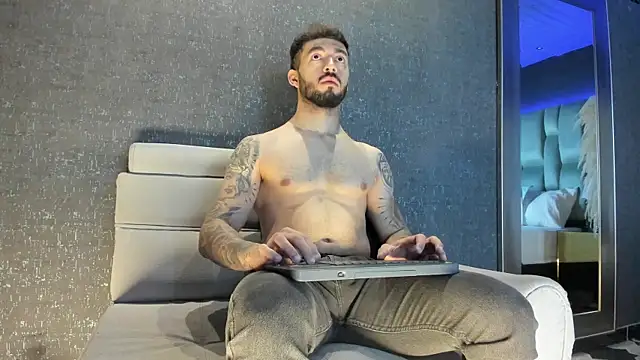 MarkWalker   online show from 5, 10, 2025