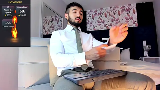 MarkWalker   online show from 18, 4, 2026