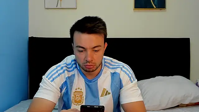 lissandthor13 online show from 9, 4, 2026