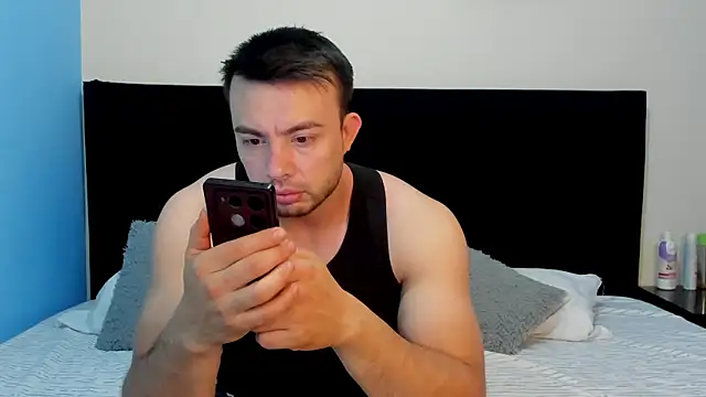 lissandthor13 online show from 15, 4, 2026