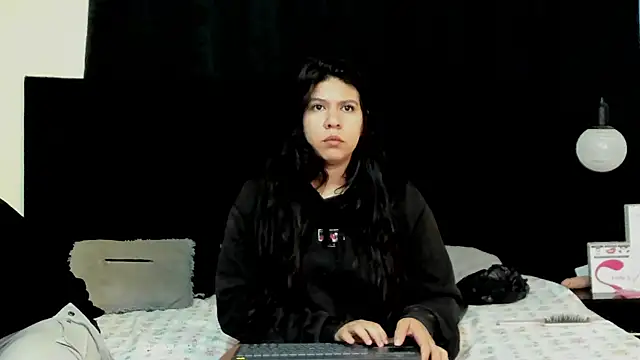 lissandthor13 online show from 10, 10, 2025